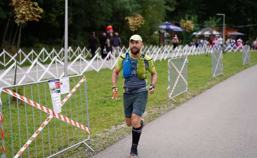 Jest zwycięzca Biegu 7 Dolin na 100 km! Dotarł do mety ze świetnym czasem [WIDEO] - 60